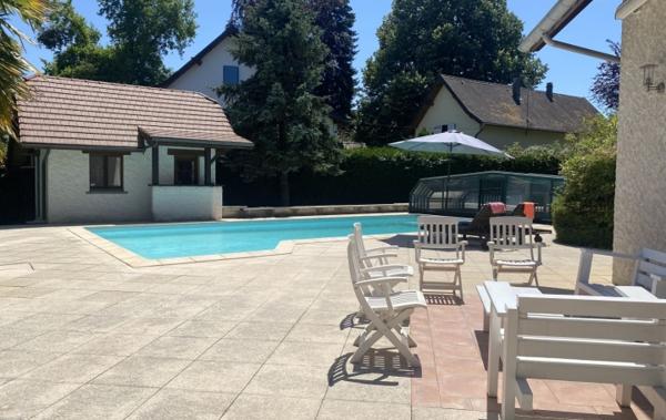 Vente Villa 200m² hab - piscine terrain 2450m² Domessin   