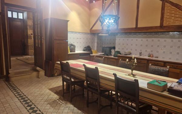 Maison à vendre    7 pièces •  Terrasson-Lavilledieu