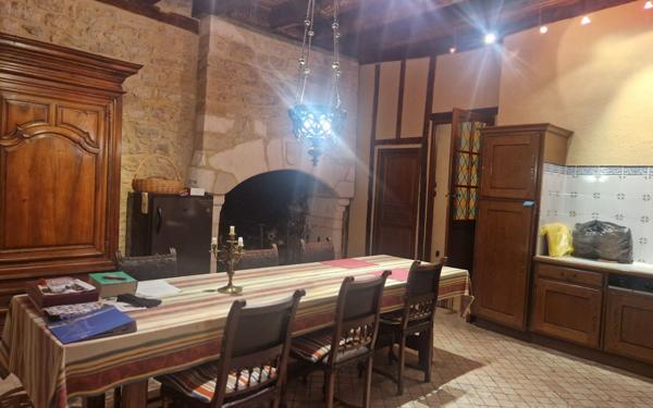 Maison à vendre    7 pièces •  Terrasson-Lavilledieu