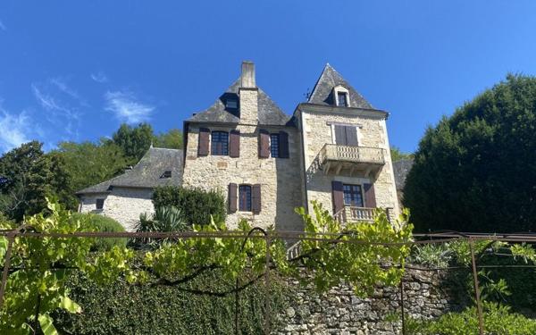 Maison à vendre    7 pièces •  Terrasson-Lavilledieu