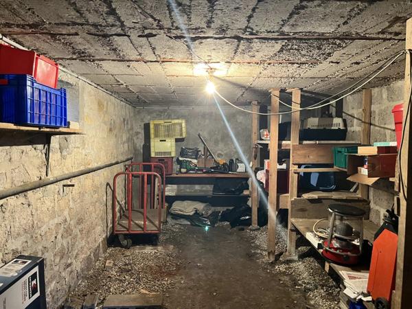Vente                                                      Maison
                        
                     2 pièces                      43 m2                     à La Machine