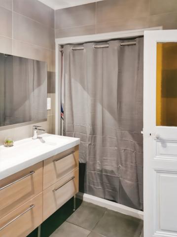 À vendre  T3 de 90,72 m²  avec garage  Copropriété sans charges