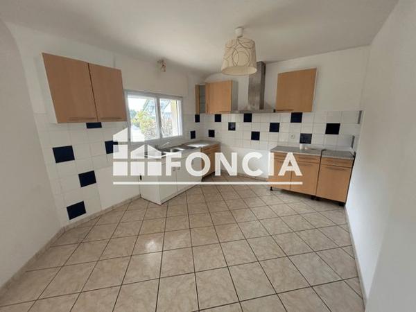 Location Maison 5 pièces 96 m² - 4 ROUTE DE KERJAKEZ La Forest Landerneau 29800