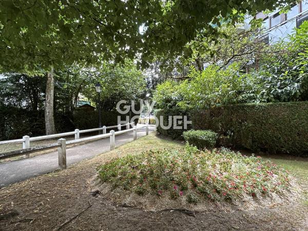 Appartement 5 pièces Le Chesnay Rocquencourt  78 m2 résidence Saint-Michel