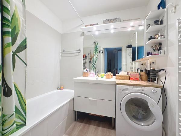 Villeurbanne (69100) T4 AVEC JARDIN DE 240 M² + GARAGE