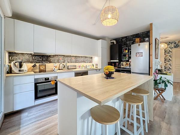 Villeurbanne (69100) T4 AVEC JARDIN DE 240 M² + GARAGE