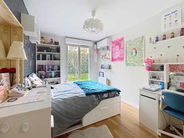 Villeurbanne (69100) T4 AVEC JARDIN DE 240 M² + GARAGE