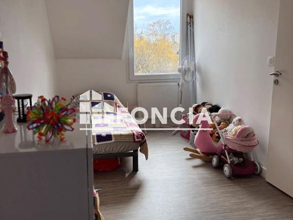 Location Maison 4 pièces 92.15 m² - 12 RUE CHARLES CABARET Le Mans 72000