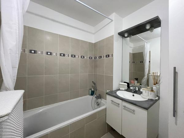 Appartement 3 pièces - 60 m² Exclusivité efficity