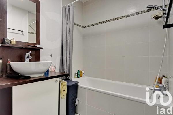 Appartement 2 pièces de 43 m² à Eysines (33320)