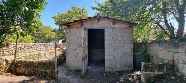Maison 3 chambres avec jardin clos, proche commodités à Ruelle-sur-Touvre Détails des diagnostics énergétiques