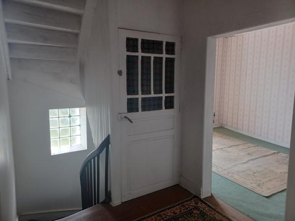 MAISON DE BOURG A RENOVER - PROCHE CHASSENEUIL