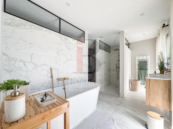 PROPRIÉTÉ 4 CHAMBRES
