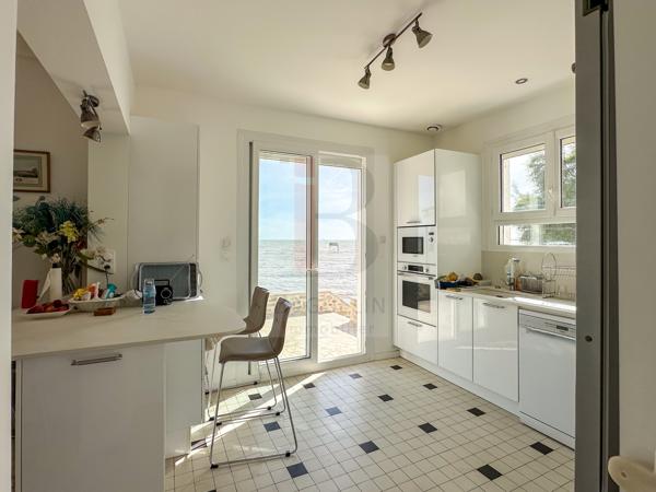 MAISON VUE MER 5ch, garage et accès direct plage