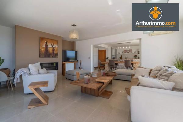 Vente                                                      Maison
                        
                     5 pièces                      269 m2                     à Porticcio