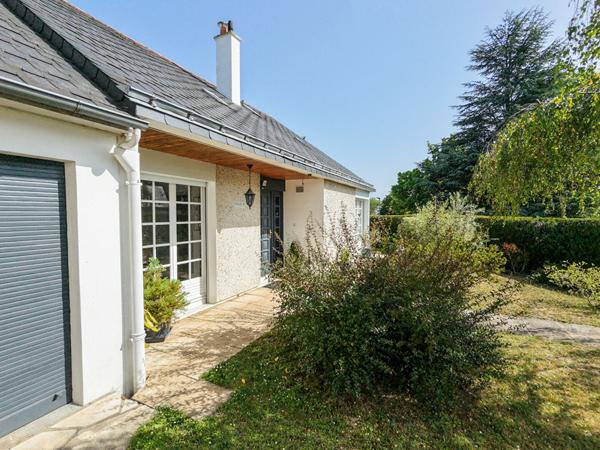 ANGERS  HUTREAU | Maison familiale avec vie de plain-pied, jardin et garage !