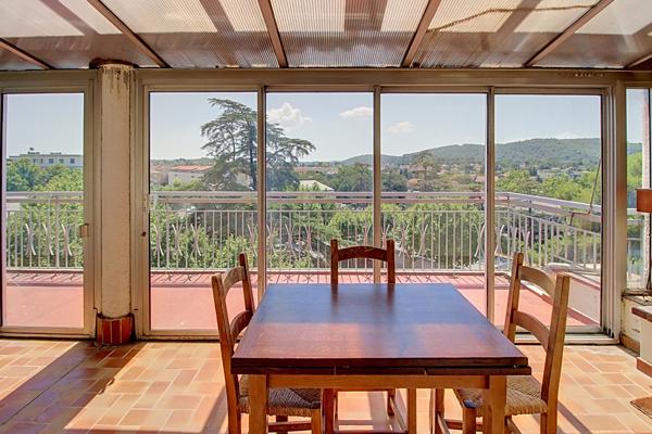 A VENDRE  ! Appartement 3 pièces à Draguignan - Dernier étage avec vue et terrasses