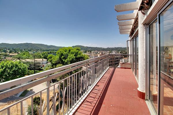 A VENDRE  ! Appartement 3 pièces à Draguignan - Dernier étage avec vue et terrasses