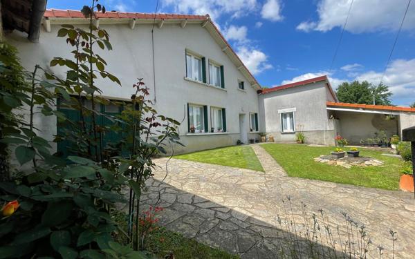 Maison à vendre    4 pièces • 901 m2 Chassenon