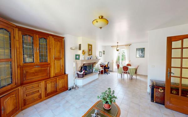 Maison à vendre    6 pièces •  Chessy