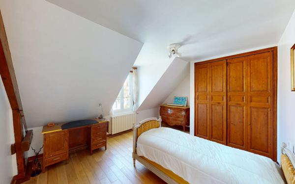 Maison à vendre    6 pièces •  Chessy