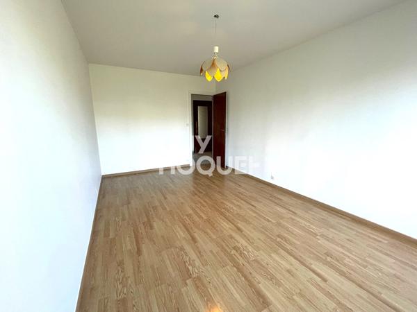 APPARTEMENT À LOUER DE 4 PIÈCES DE 107,08 M²