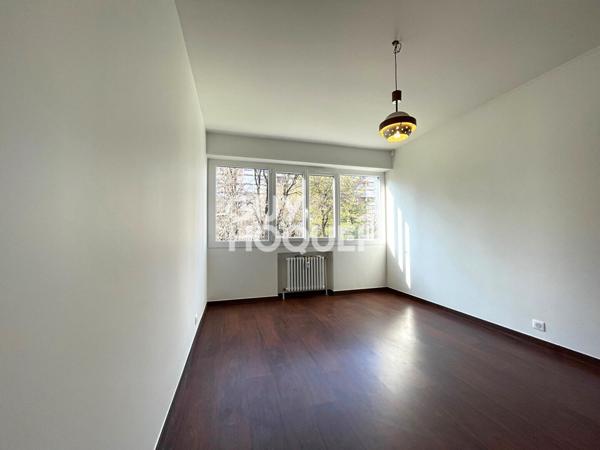 APPARTEMENT À LOUER DE 4 PIÈCES DE 107,08 M²