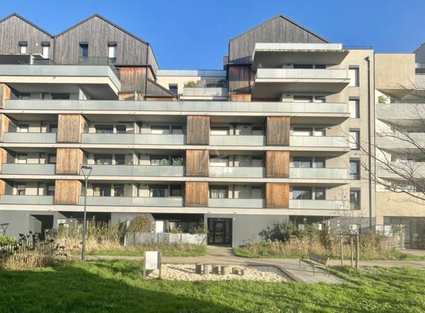 Appartement T4  de 78 m2, 3 chambres, terrasse exposition Sud, quartier la Madeleine , 10 à min à pieds centre- ville à Rennes
