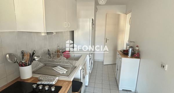 À vendre Appartement 2 pièces 50 m² - Marseille 13008