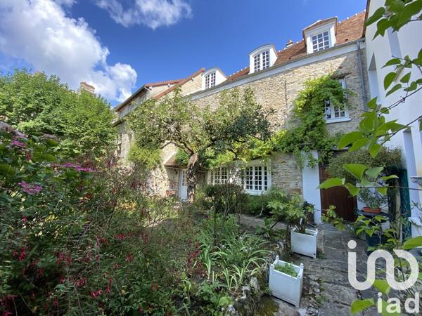 Maison à vendre 9 pièces 246 m² Épernon