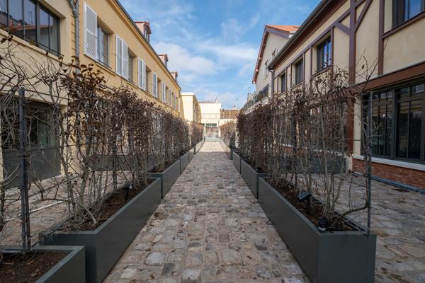 Versailles Notre-Dae Maison 3/4 pièces 87.5 m² au sol avec cour arborée €895 000 ** - Référence 25733