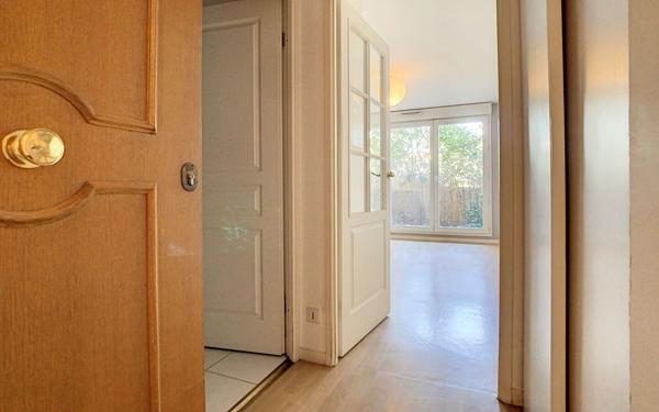 Appartement à louer    1 pièce •  Créteil