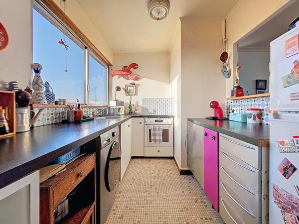 Appartement 4 pièces avec loggia, cave et parking