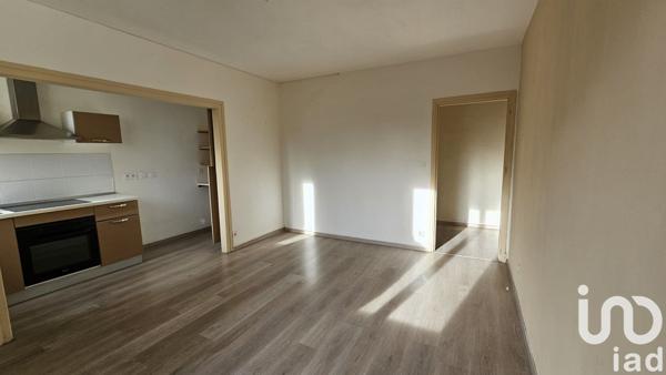Appartement 3 pièces de 69 m² à Firmi (12300)