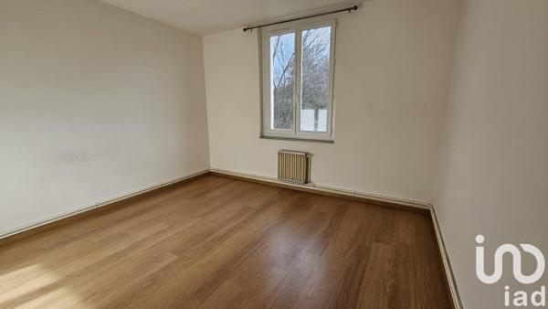 Appartement 3 pièces de 69 m² à Firmi (12300)
