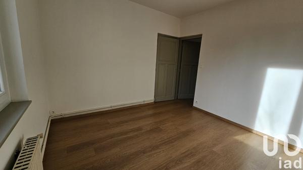 Appartement 3 pièces de 69 m² à Firmi (12300)