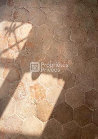 75011 PARIS -  2 Pièces 28m2 - Appartement de caractère authentique