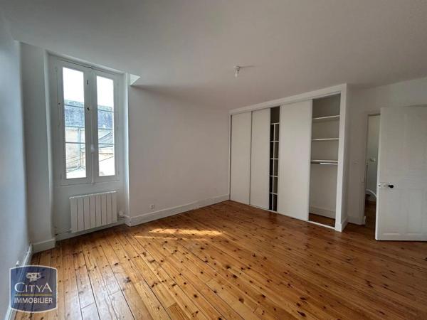 Appartement à louer 3 pièces 85m²