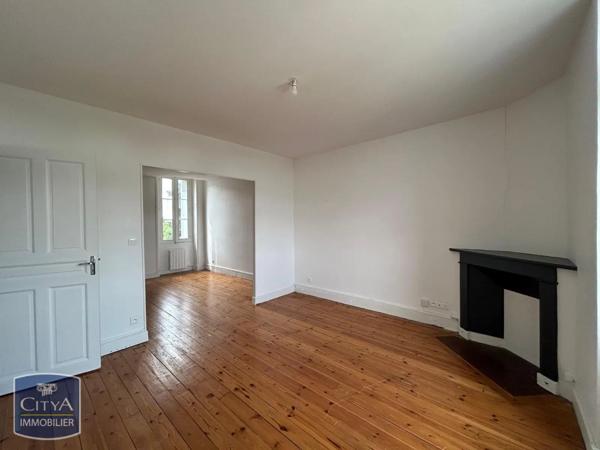 Appartement à louer 3 pièces 85m²