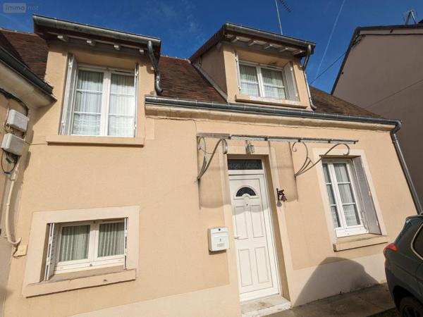 Maison à vendre à Sablons-sur-Huisne dans l'Orne (61110), ref : 23 MV   
BOURG