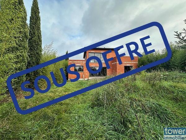 Maison
                                                                                                                                                                                                                                                                                                                        5 pièce(s)                                                                                                                                                                                                          4 chambre(s)                                                                                                                                                                                                          170  m²