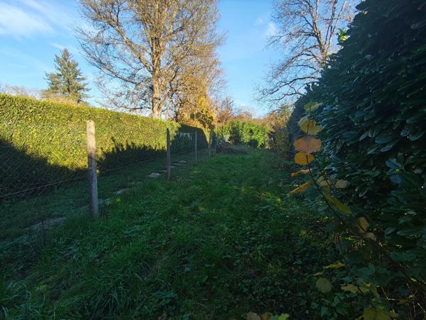 MAISON DE VILLAGE AVEC GRANGE