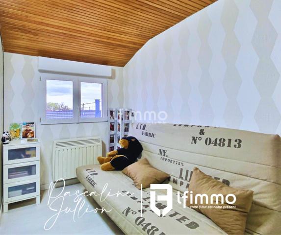 Appartement T3 dernier étage dans petite copropriété