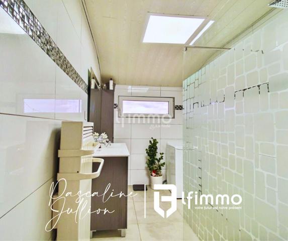 Appartement T3 dernier étage dans petite copropriété