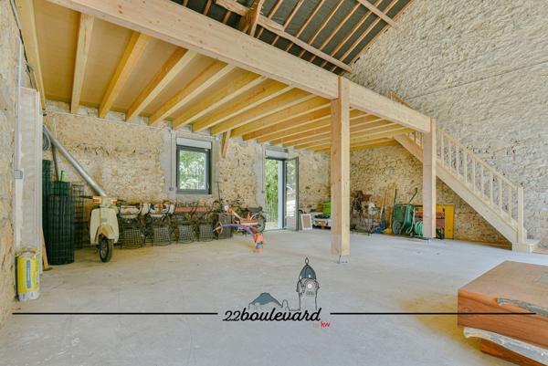 Maison
         8 pièces
        - 219 m² Exclusivité