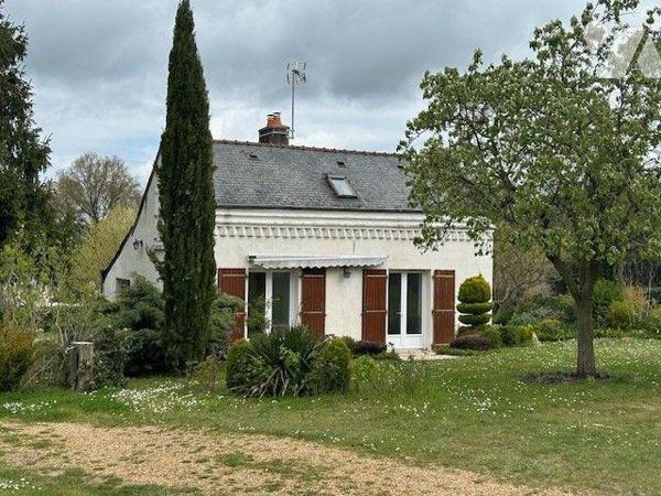 MAISON A VENDRE BAUGE EN ANJOU.
Maison située centre de Baugé.
Ravissante maison ancienne com...