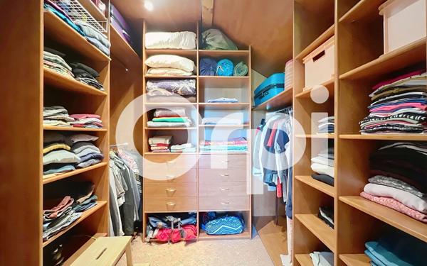 Maison à vendre    5 pièces • 179 m2 Valleiry