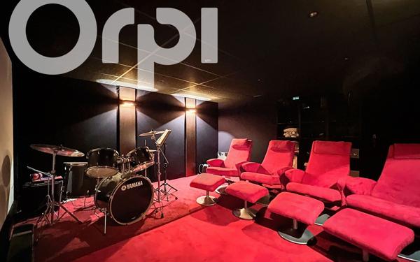 Maison à vendre    5 pièces • 179 m2 Valleiry