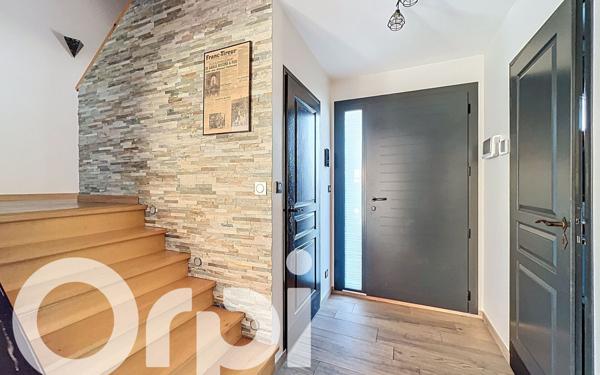 Maison à vendre    5 pièces • 179 m2 Valleiry