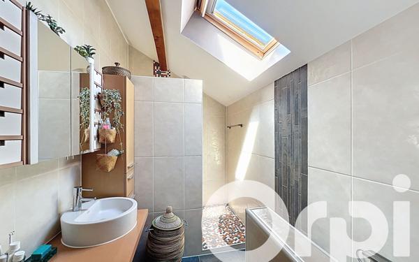 Maison à vendre    5 pièces • 179 m2 Valleiry